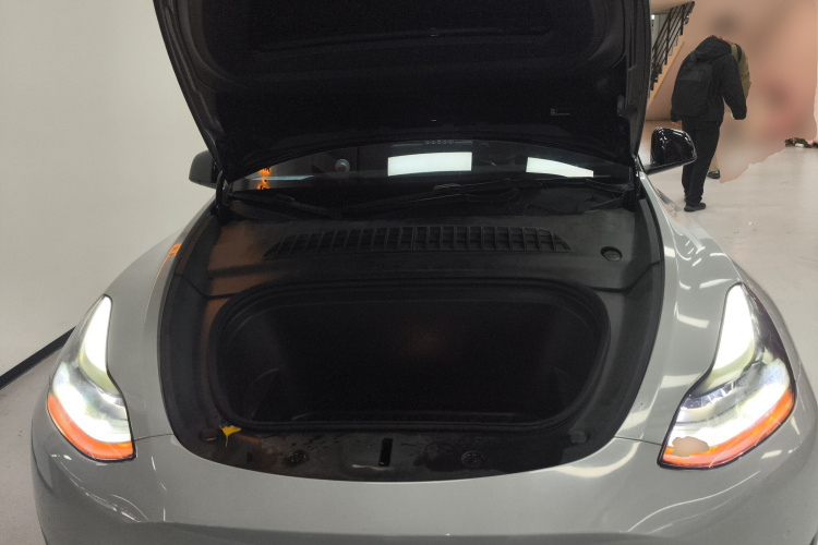 特斯拉 Model Y 2022款 后轮驱动版局部细节24