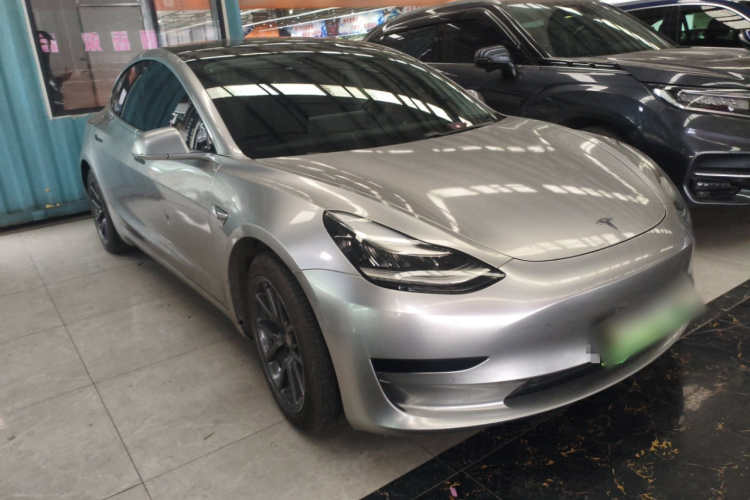 特斯拉 Model 3 2020款 标准续航后驱升级版车身外观3