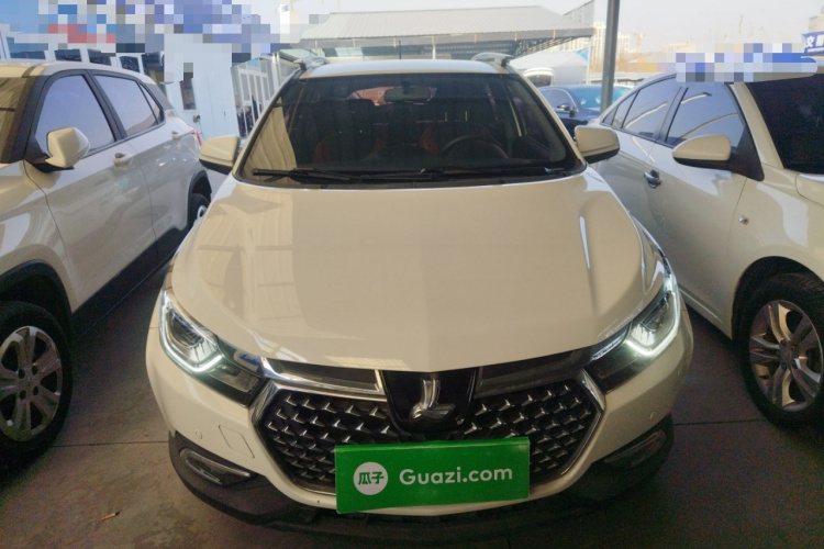 纳智捷 U5 SUV 2017款 1.6L CVT名士版车身外观2