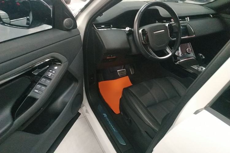 路虎 揽胜极光 2020款 249PS R-DYNAMIC S 运动版中控内饰20