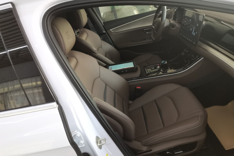 比亚迪 汉 2021款 EV 标准续航版豪华型局部细节41