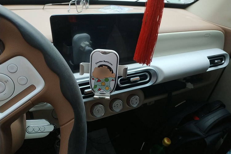 五菱汽车 宏光MINIEV 2024款 第三代 215km 进阶版中控内饰12