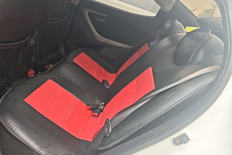 现代 朗动 2016款 1.6L 自动智能型中控内饰7004