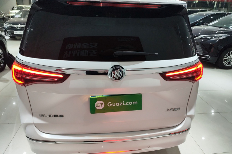 别克GL8 2022款 ES陆尊 653T 舒适型车身外观6