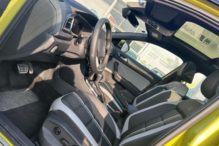 大众 T-ROC探歌 2023款 300TSI DSG两驱星光版中控内饰7001