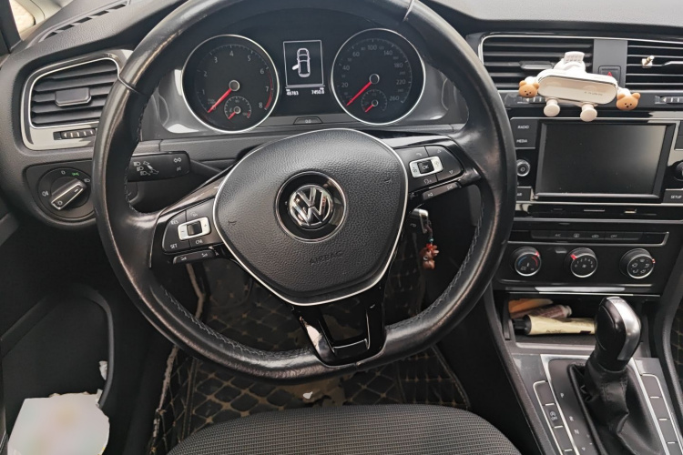 大众 高尔夫 2018款 230TSI 自动舒适型中控内饰13