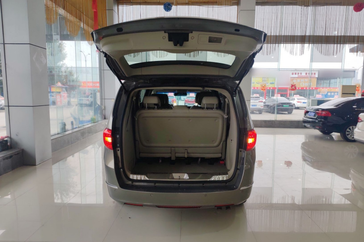 别克GL8 2018款 28T 豪华型 国VI机舱底盘23