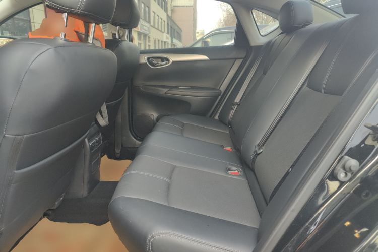 日产 轩逸 2024款 经典 1.6XE CVT舒适版中控内饰21