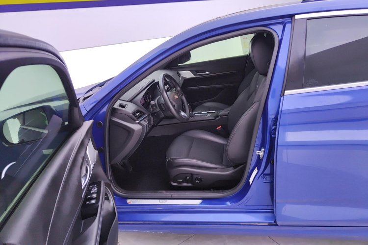 凯迪拉克CT4 2021款 28T 豪华型中控内饰19