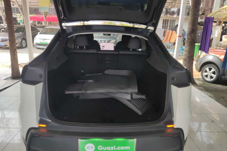 特斯拉 Model Y 2025款 后轮驱动版局部细节23