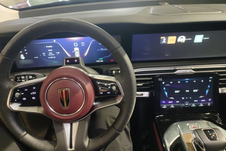 红旗E-HS9 2022款 660km 旗畅版 六座中控内饰12