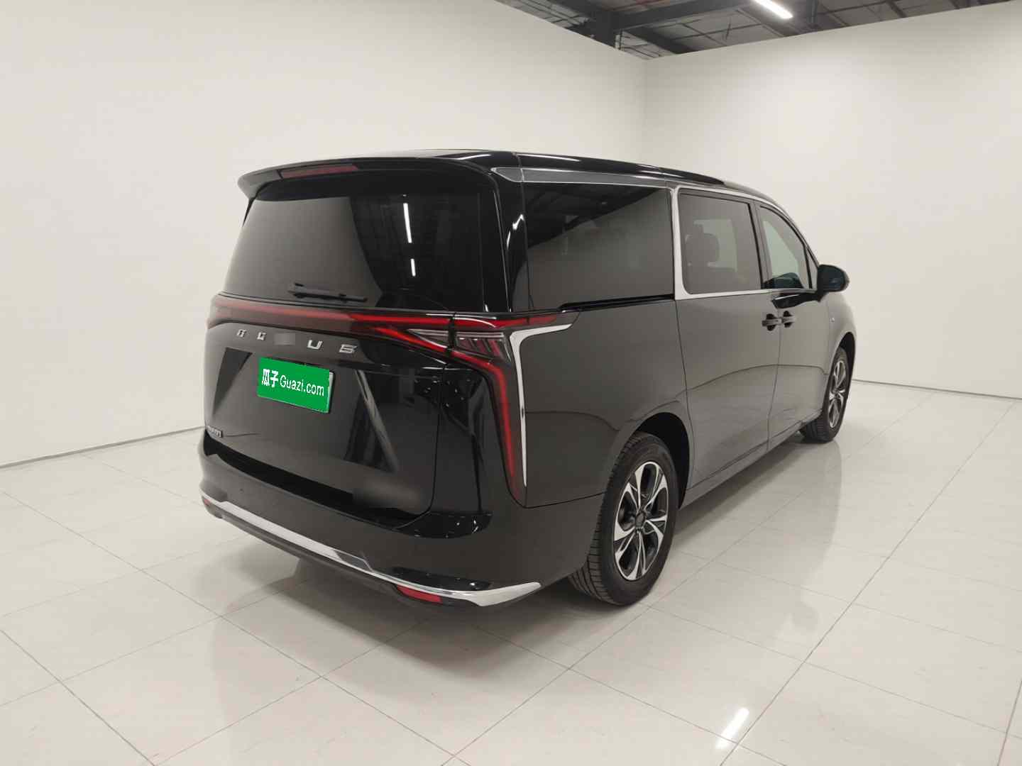 上汽大通MAXUS 大家9 2022款 长续航 绿洲七座版(5)