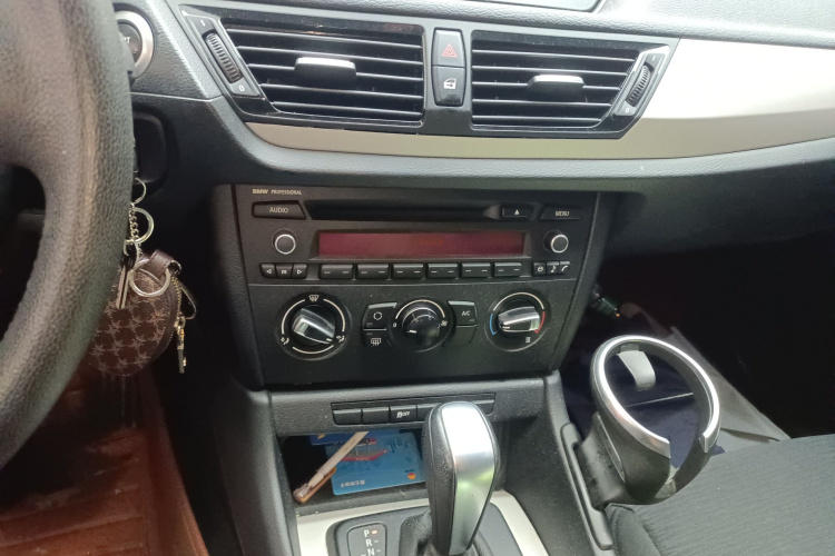 宝马X1 2013款 sDrive18i 时尚型局部细节16