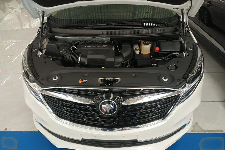 别克GL8 2022款 ES陆尊 653T 尊享型机舱底盘24