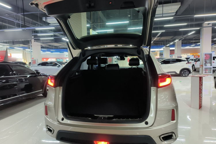 本田UR-V 2017款 240TURBO 两驱豪华版 国V局部细节23