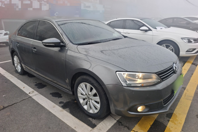 大众 速腾 2014款 改款 1.4TSI 自动豪华型车身外观3