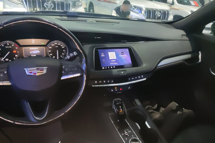凯迪拉克XT4 2020款 改款 28T 两驱豪华型中控内饰7002