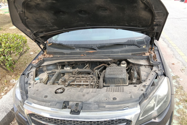 众泰 大迈X5 2015款 1.5T 手动尊贵型 国V机舱底盘24