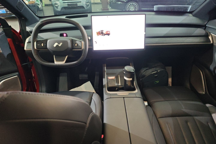 乐道L60 2024款 60kWh 四驱版中控内饰7002