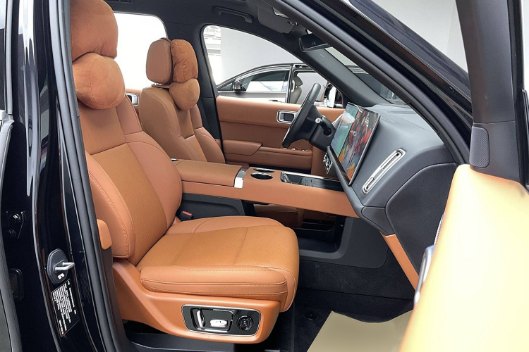 理想汽车 理想L9 2024款 Ultra中控内饰7013