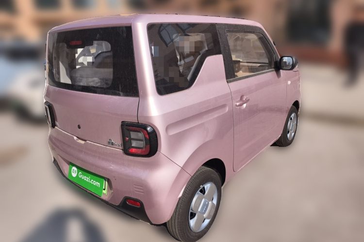 吉利银河 2024款 熊猫mini 200km 耐力熊车身外观7