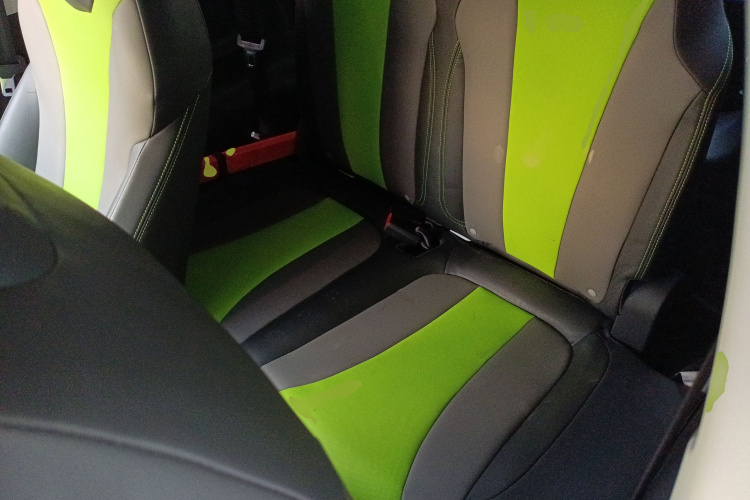 荣威 科莱威CLEVER 2021款 302km新四座超能版中控内饰21