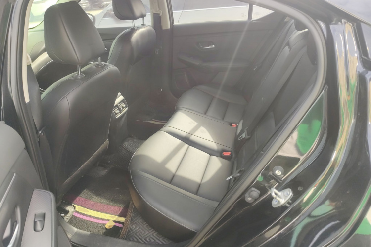日产 轩逸 2022款 1.6L XL CVT悦享版中控内饰21