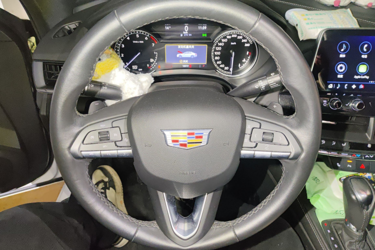 凯迪拉克CT4 2021款 28T 豪华型中控内饰13