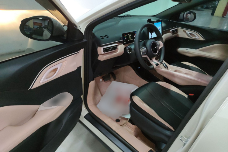 比亚迪 海鸥 2024款 荣耀版 305km 活力版中控内饰20