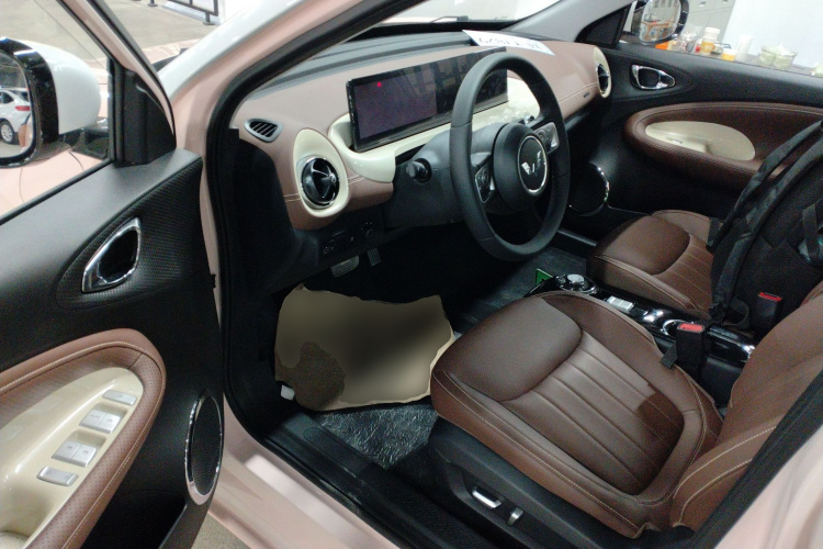 五菱汽车 五菱缤果 2023款 410km 灵犀尊享款中控内饰7003