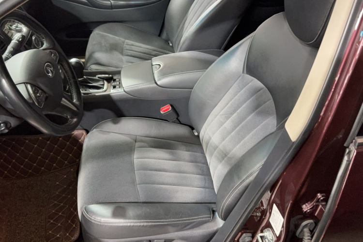 英菲尼迪QX50 2015款 2.5L 舒适版局部细节19