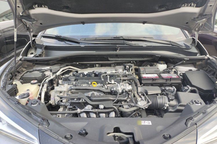 丰田 奕泽IZOA 2018款 2.0L 奕驰版 国VI机舱底盘24