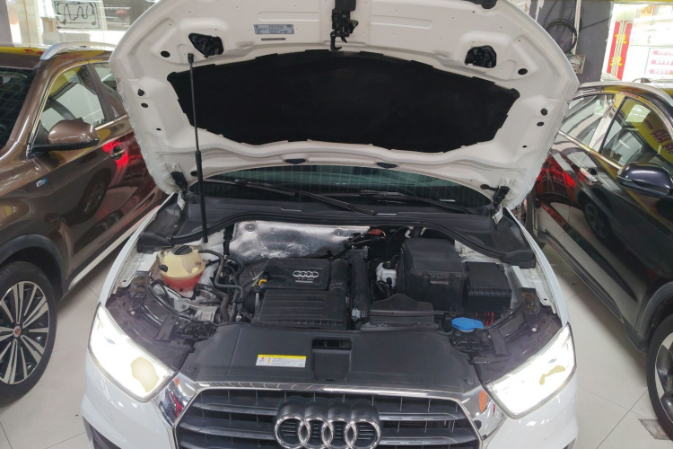 奥迪Q3 2018款 30周年年型 30 TFSI 时尚型局部细节24