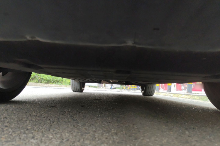 领克06 2020款 1.5T 耀Halo局部细节9008