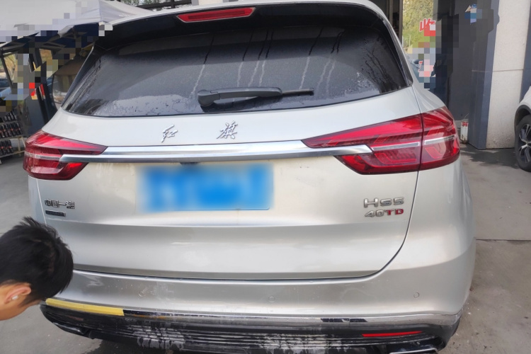 红旗HS5 2019款 2.0T 智联旗享四驱版车身外观6