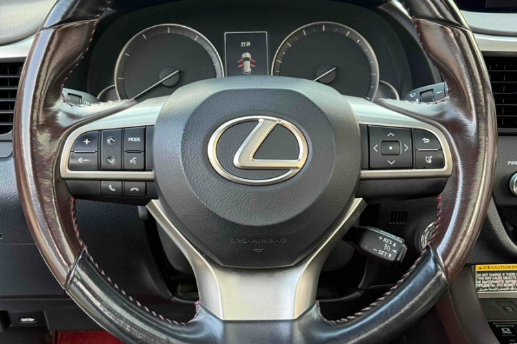 雷克萨斯RX 2016款 300 四驱典雅版 国V中控内饰7003