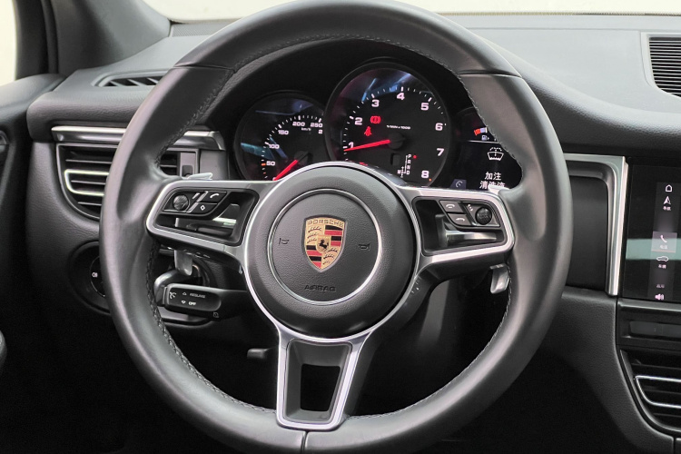 保时捷 2020款 Macan 2.0T中控内饰7015