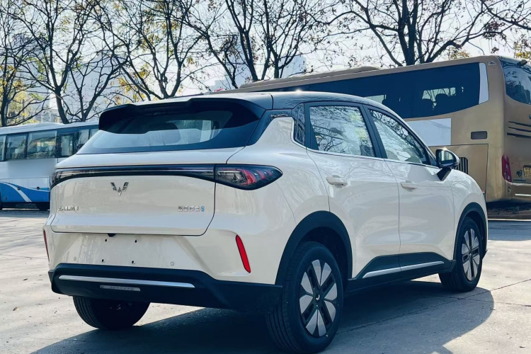 五菱汽车 缤果S 2025款 430km 尊享款车身外观6006