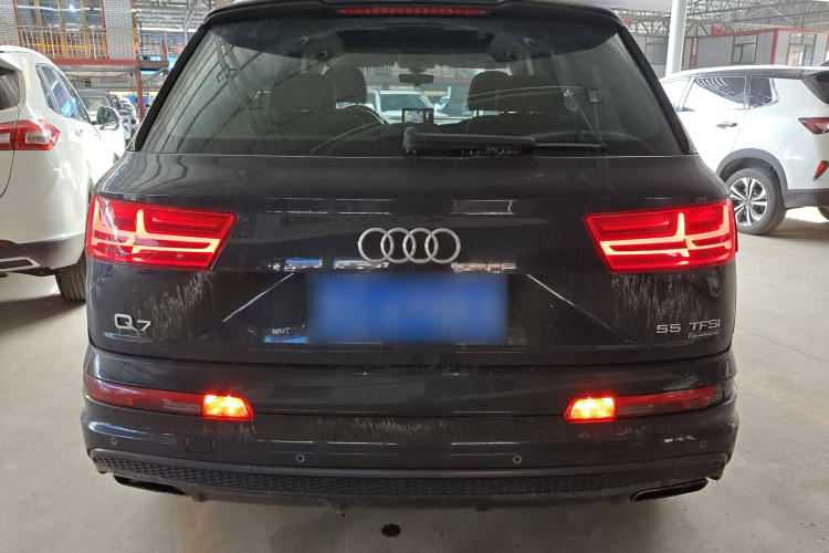 奥迪Q7 2019款 55 TFSI 技术型车身外观6004