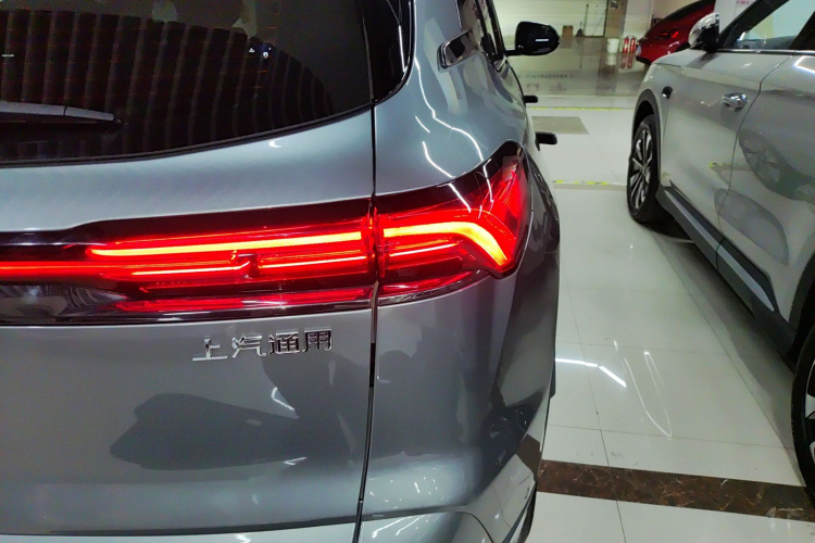 别克E5 2023款 臻享标准续航版车身外观9