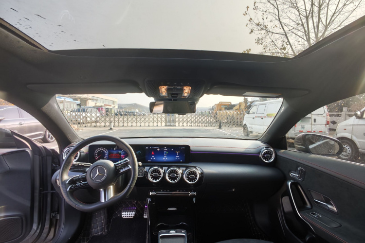 奔驰CLA 2024款 CLA 200 猎跑车中控内饰7002
