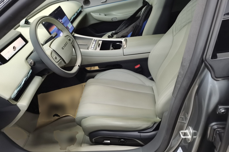 星途 星纪元 ES 2025款 增程 Pro 高速辅助驾驶中控内饰19