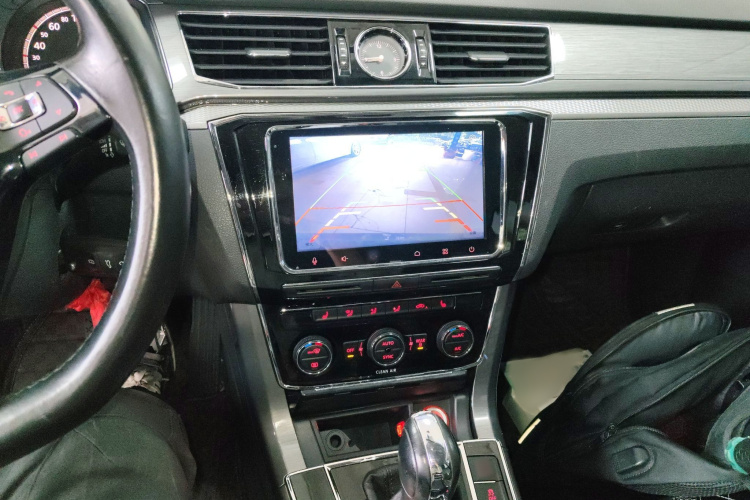 大众 帕萨特 2016款 330TSI DSG尊荣版局部细节16