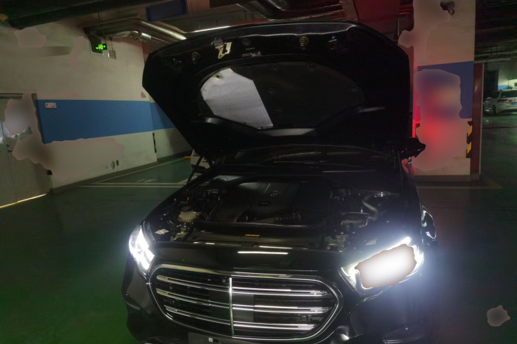 奔驰E级新能源 2024款 E 350 e L 插电式混合动力轿车局部细节24