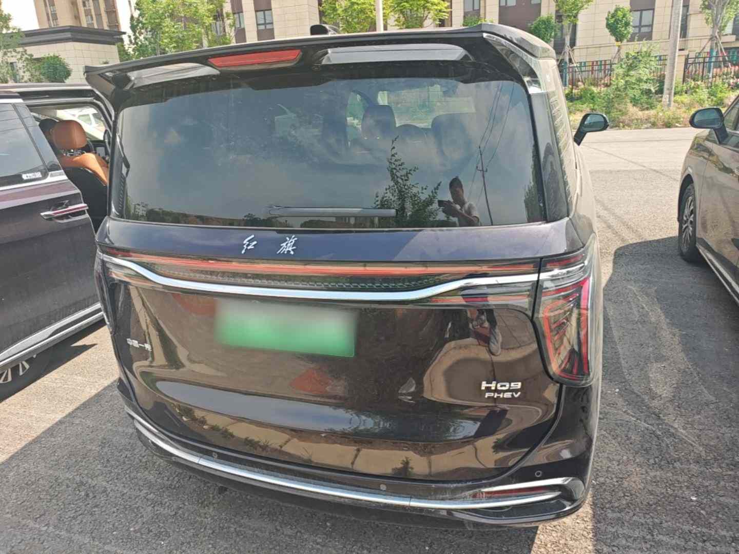 红旗HQ9 PHEV 2024款 2.0T 四驱商务版(4)