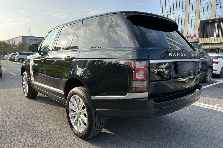 路虎 揽胜 2014款 改款 3.0 SC V6 Vogue车身外观6003