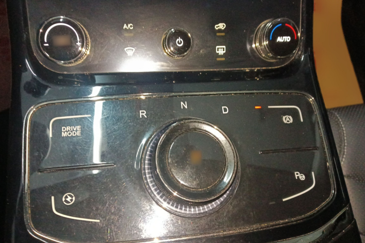 哪吒汽车 哪吒U 2021款 Pro 500 登月版局部细节18