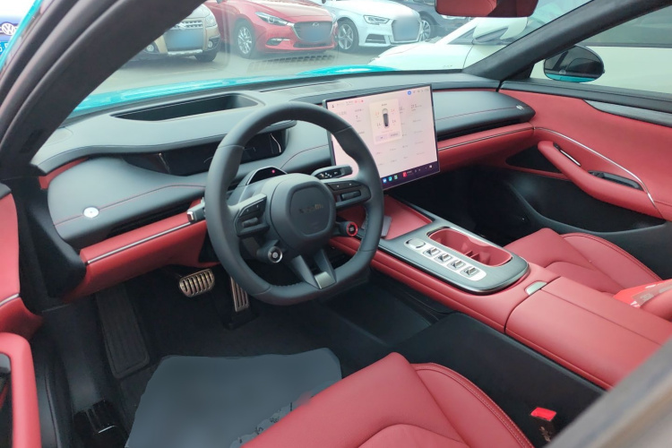 小米汽车 小米SU7 2024款 四驱超长续航高阶智驾Max版中控内饰7002