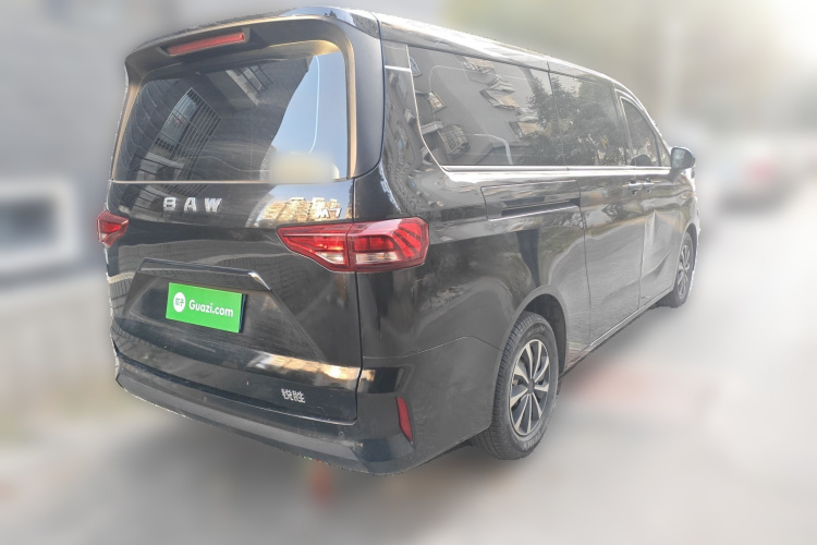 BAW北汽制造 锐胜王牌M7 2023款 2.0L 长轴创富型 7座车身外观6005