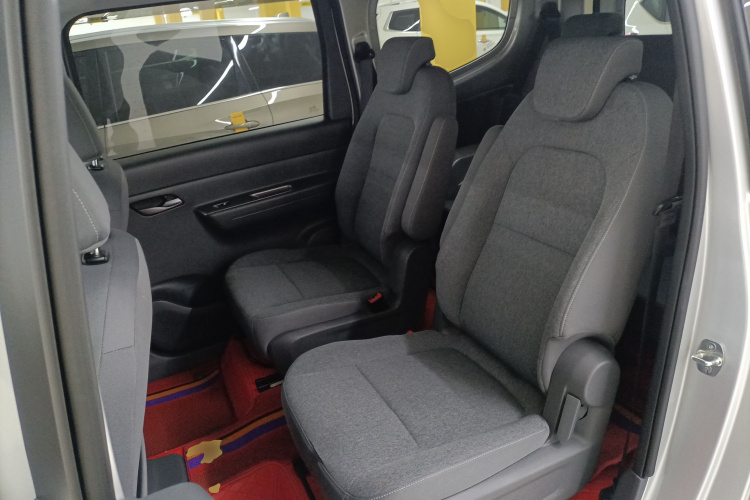 五菱汽车 五菱宏光新能源 2025款 增程式混动 50KM 舒适型中控内饰21